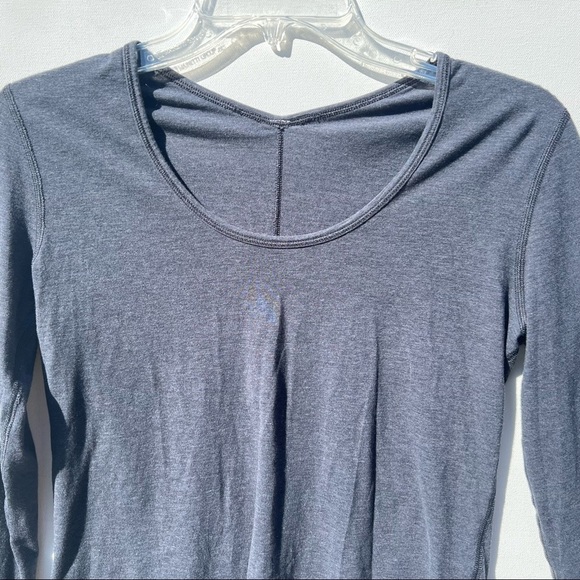Lululemon Love Scoop long sleeve tee 6 shirt gray top - Picture 4 of 4